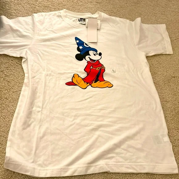 Brand new with tag Uniqlo brand Sorcerer Mickey women’s tshirt in white - Picture 1 of 4